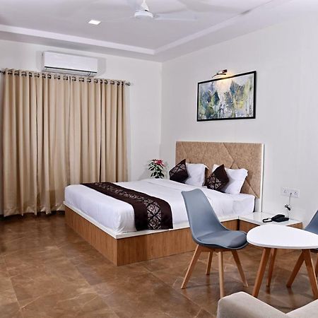 Hotel Grand Ecotel, Aurangabad Экстерьер фото
