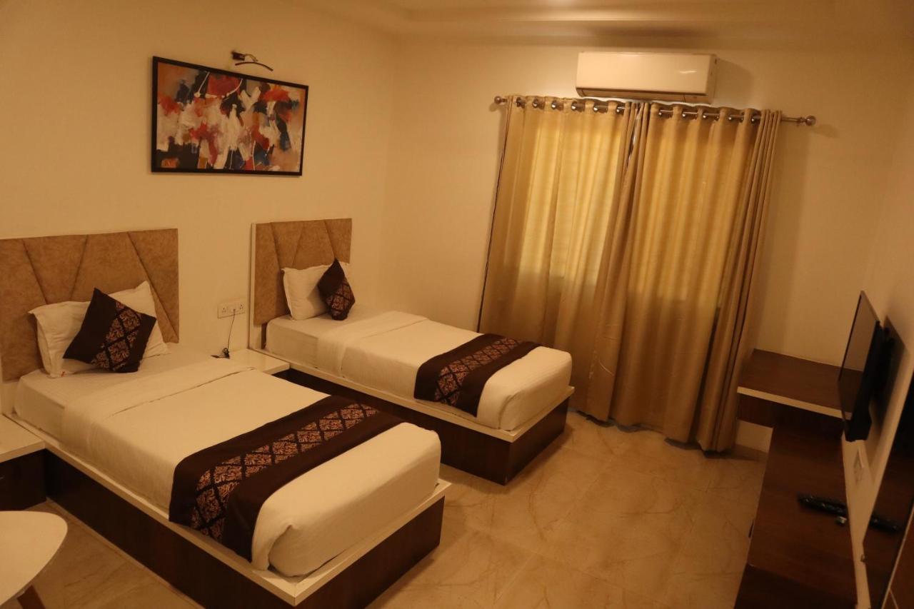 Hotel Grand Ecotel, Aurangabad Экстерьер фото