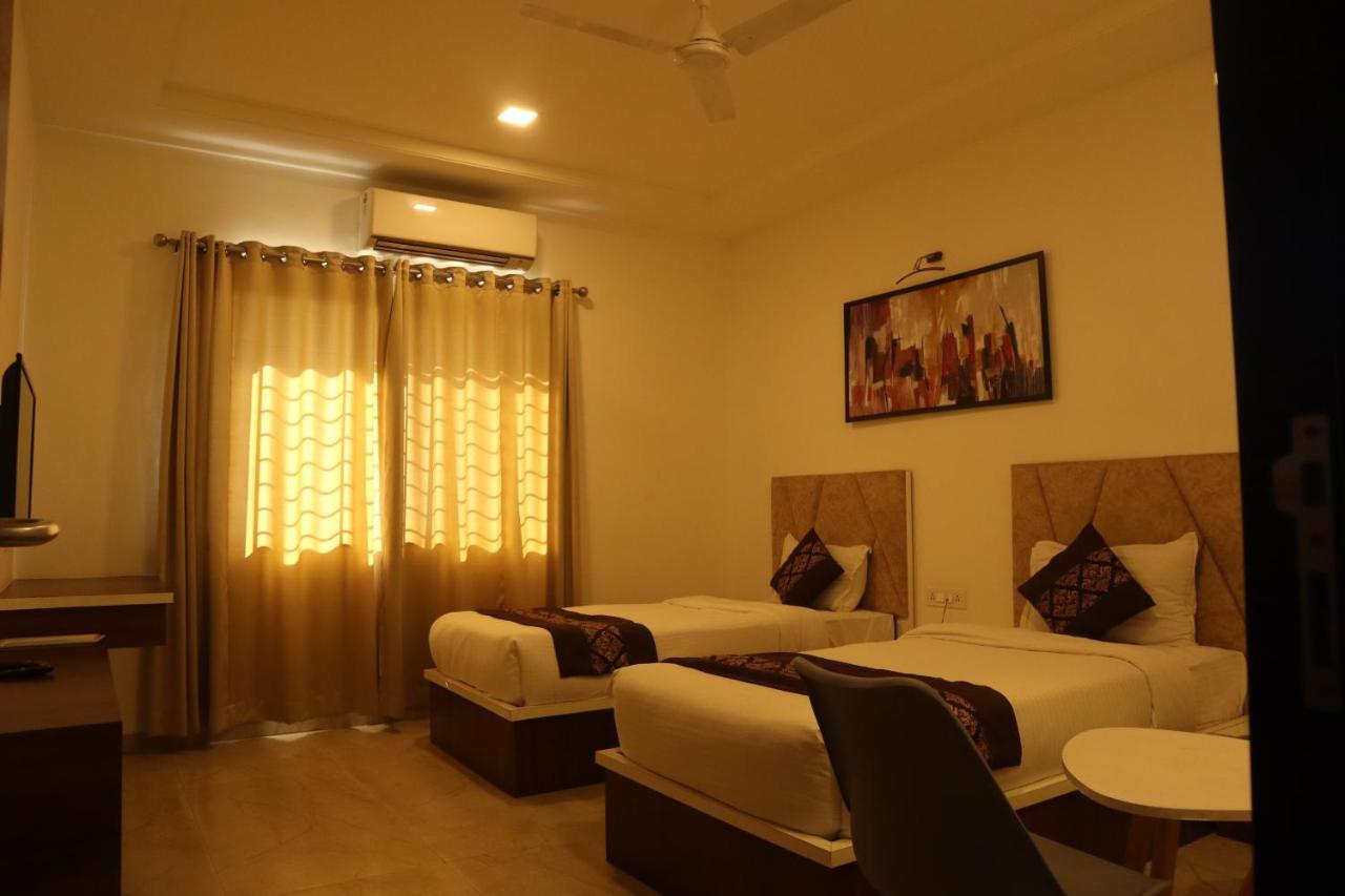 Hotel Grand Ecotel, Aurangabad Экстерьер фото