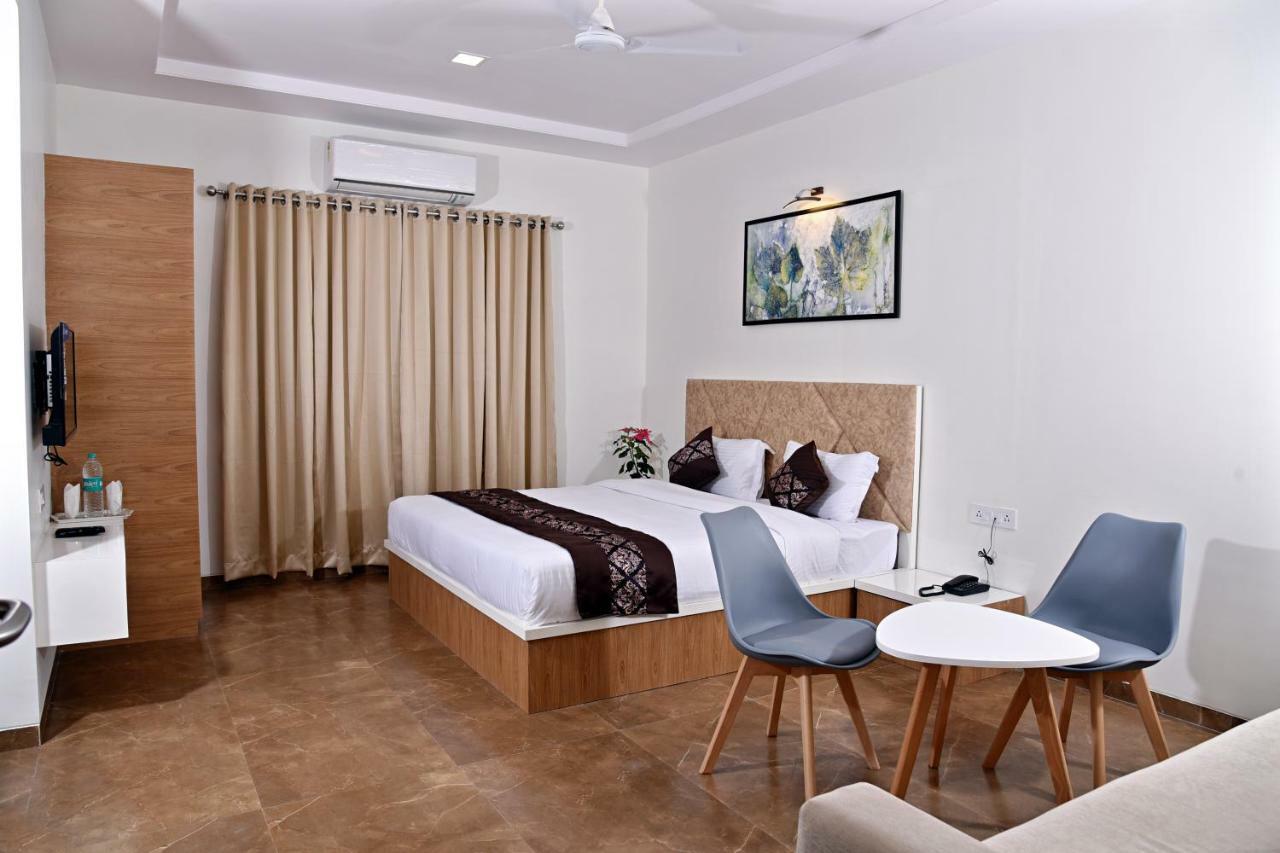 Hotel Grand Ecotel, Aurangabad Экстерьер фото